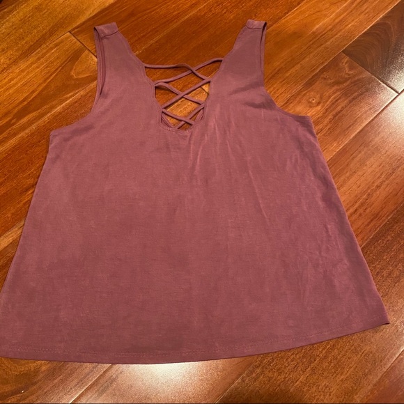 American Eagle Outfitters Tops - ⭐️5/$25 American Eagle soft & sexy sueded M